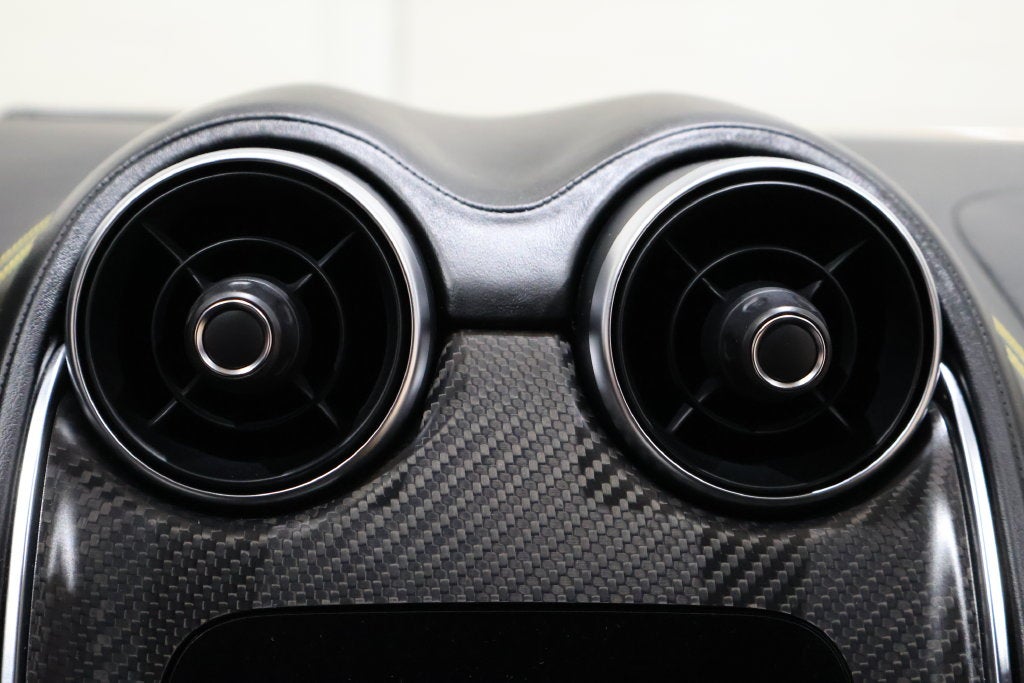 2016 McLaren 570S Base